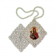 Three-handed pendant. Image of the Blessed Virgin Mary. Nova stitch. Bead embroidery kit